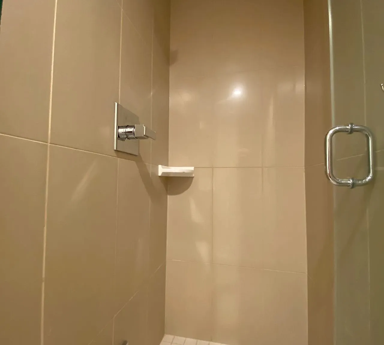 1 bed, $2,480 — Photo 3