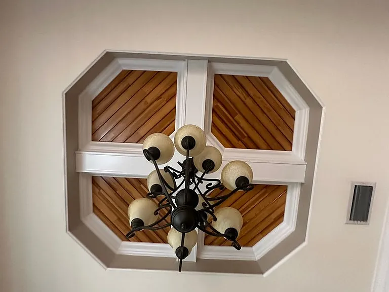 115 Hayley Dr — Photo 5