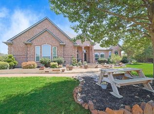 203 Colonial Ct, Double Oak, TX 75077