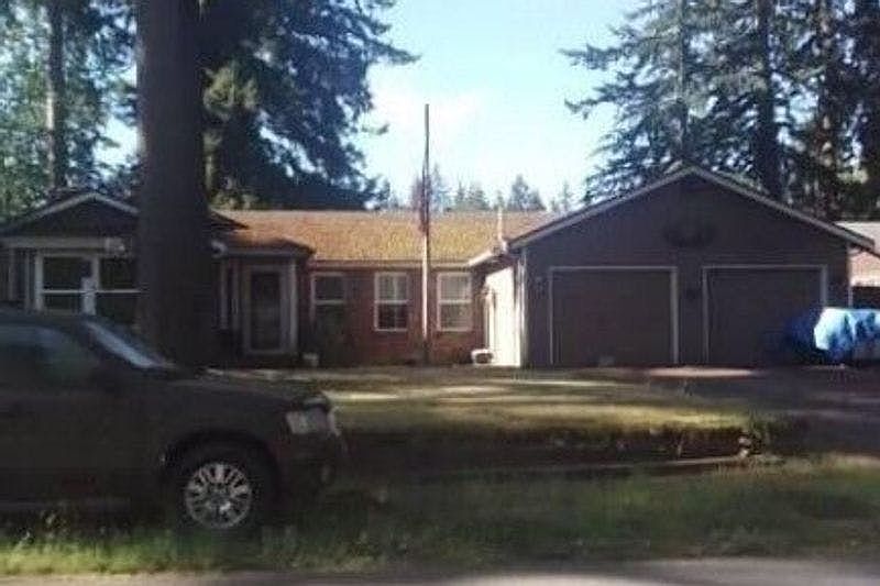 1st image of 4212 177th Pl NE