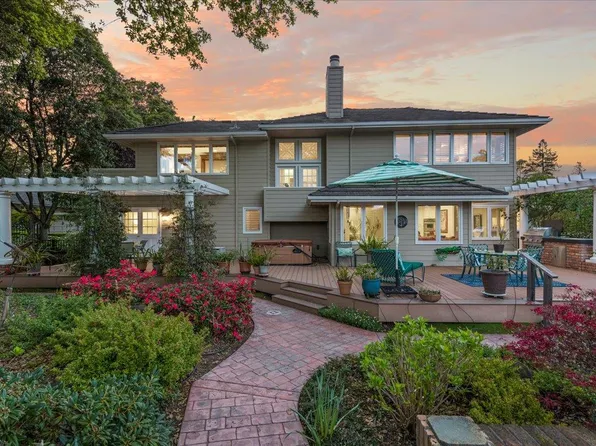 86 Hollins Dr, Santa Cruz, CA 95060