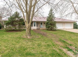 403 N Clark St, Winfield, IA 52659