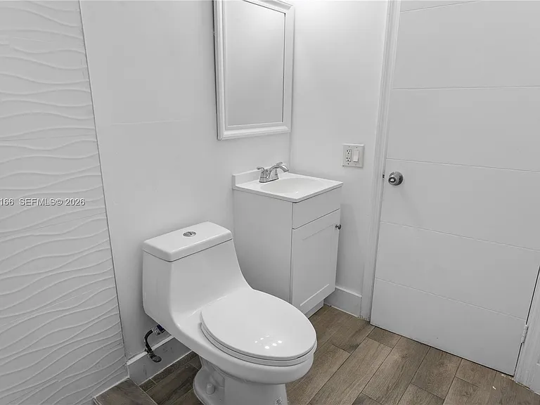 27 NE 60th Ter #2 — Photo 9