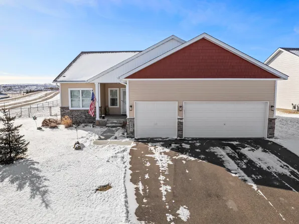 1491 Bridgewater Pkwy, Dundas, MN 55019