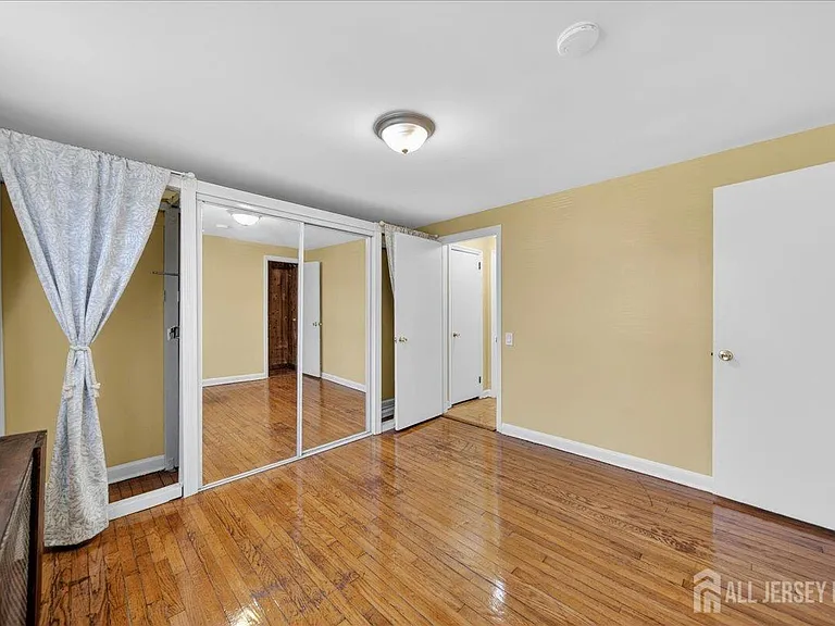513 Brooklawn Ave #B1 — Photo 6