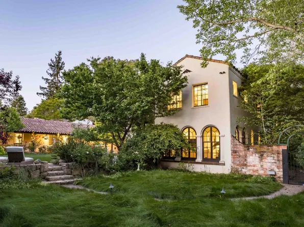 420 Maple St, Palo Alto, CA 94301