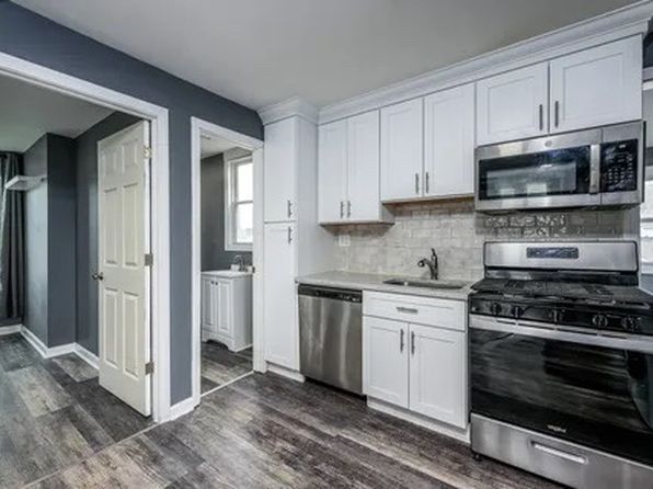 1668 Litchfield Tpke #2