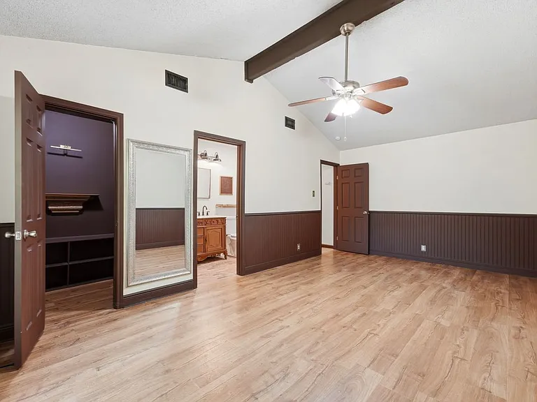 1114 Churing Dr — Photo 18