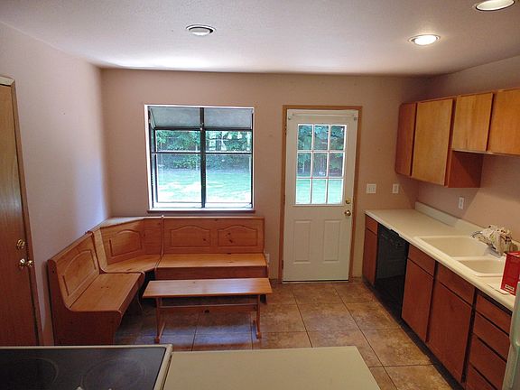 4th image of 22575 Sunridge Way NE