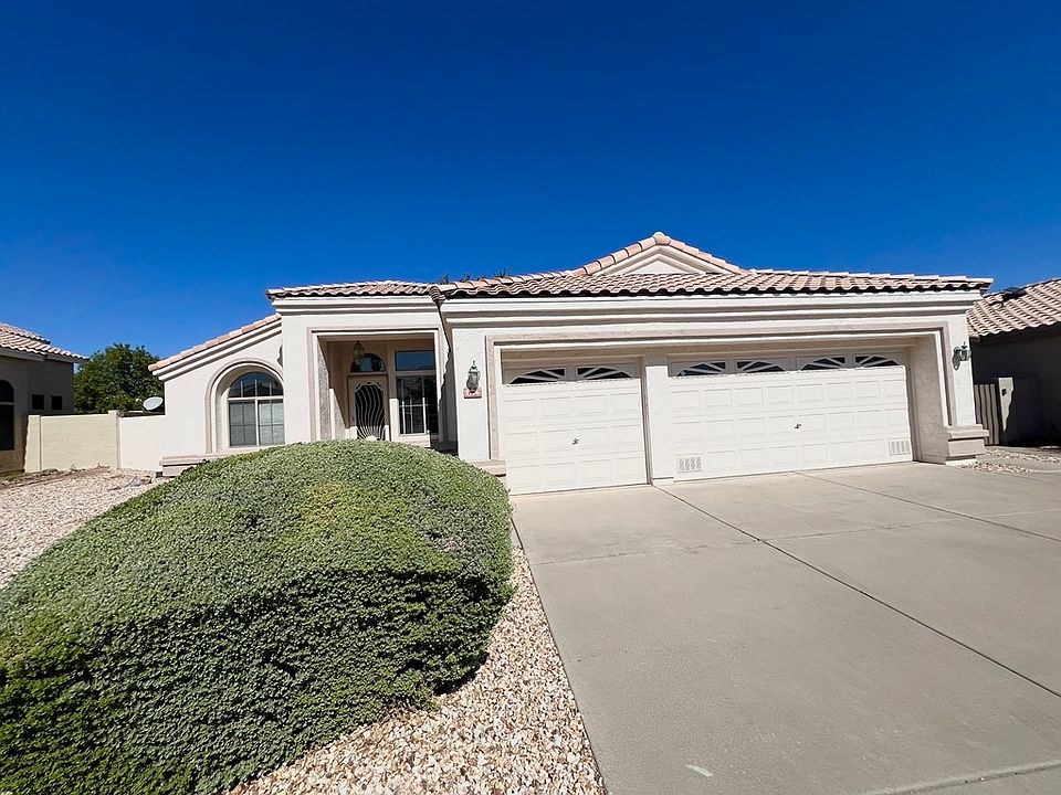 1st image of 1776 W Canary Way