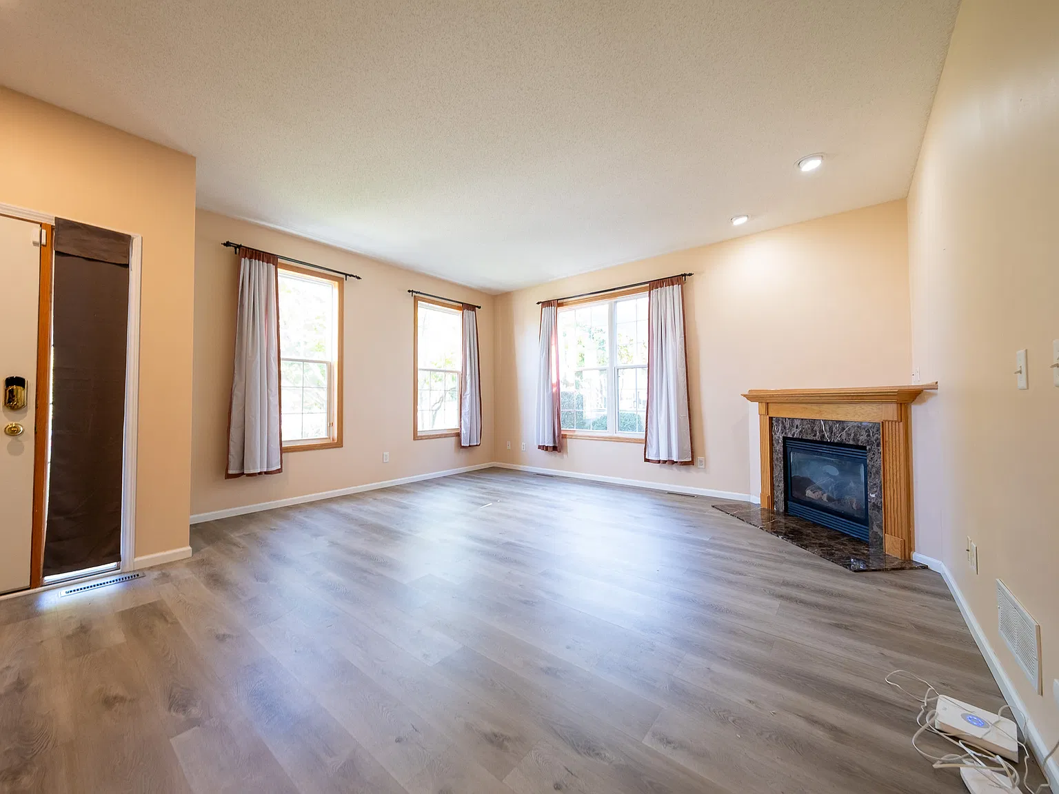 Pincherry Lane, Eden Prairie (9890) RS JS - 1 — Photo 4
