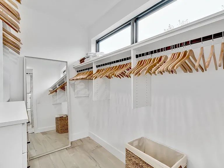 1710 Nash Ave — Photo 9