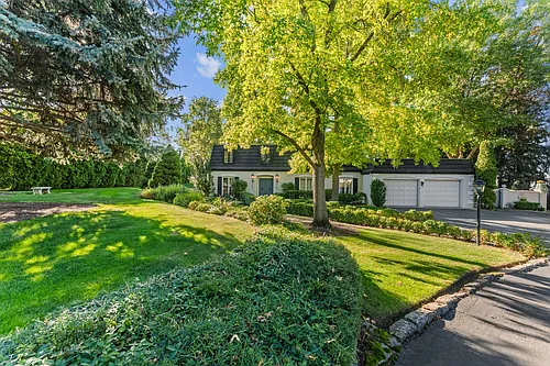 990 W Parkhill Dr Photo 1