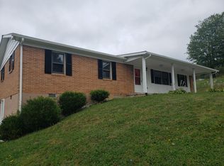 253 Hummingbird Hl, Tazewell, VA 24651