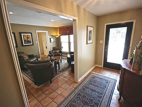 4th image of 3058 Golden Hills Ln