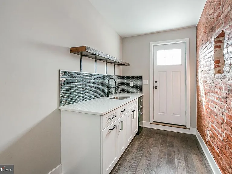 3118 W Montgomery Ave — Photo 11