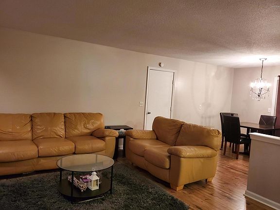 3rd image of 129 Lillie St