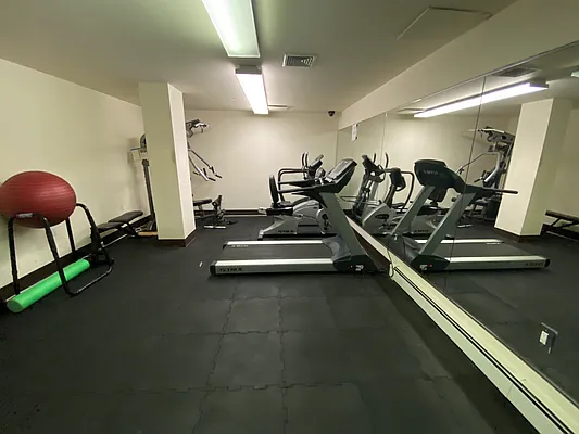 Rented by Voro, LLC | media 22