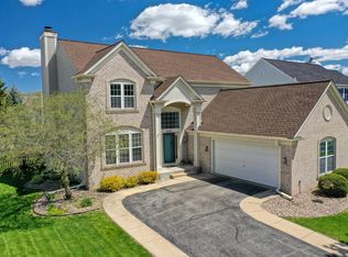 2423 Patrick Ln, Waukesha, WI 53188