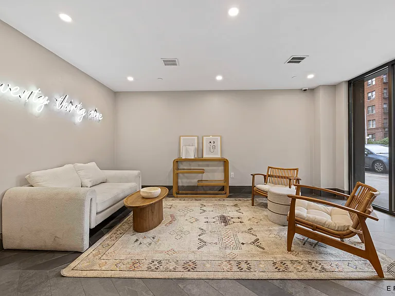 2045 Ocean Ave #503 — Photo 21