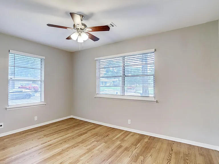 5814 Anaqua Dr — Photo 12