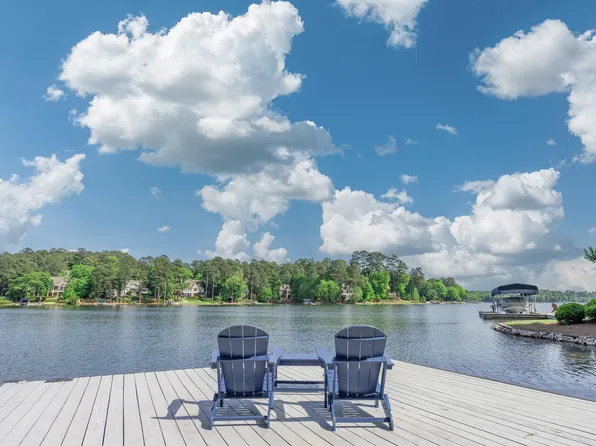 1130 Plantation Point Dr, Greensboro, GA 30642