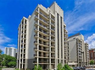 The Gatsby At City Square, Hamilton, ON L8P 0C2