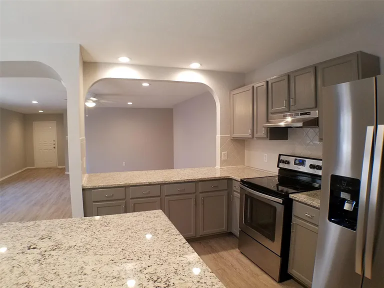 11208 Blairview Ln — Photo 5