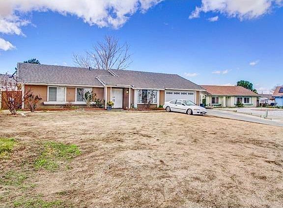 2nd image of 12366 Alpine Cir