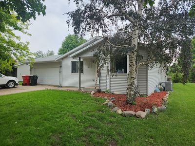 2913 Lakeview Dr, Yankton, SD, 57078