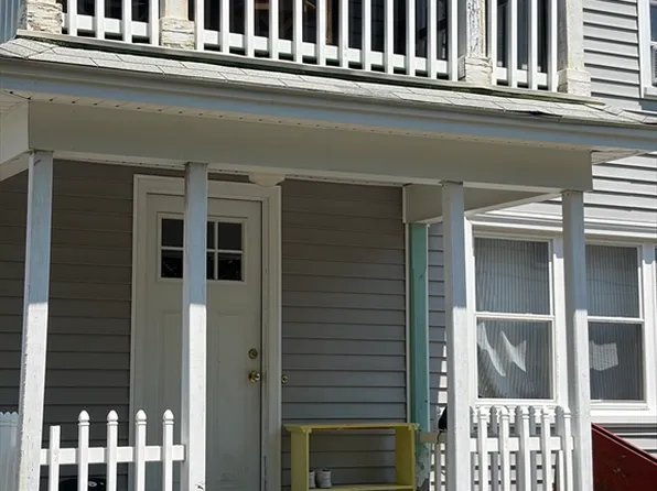 40 Fort St, Northampton, MA 01060