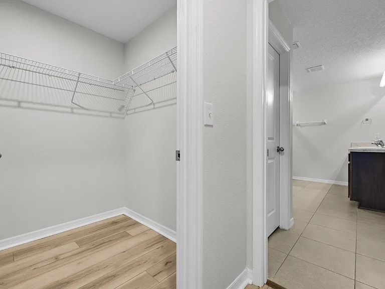 896 NW 253rd Dr — Photo 11