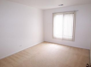 940 Surrey Dr #A2, Schaumburg, IL 60193