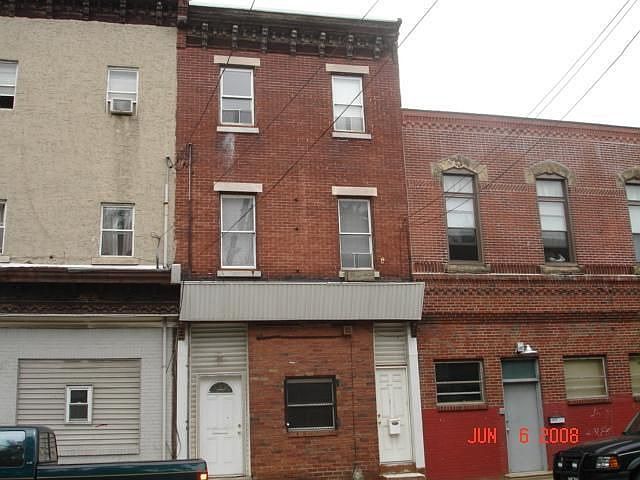 1st image of 2470 Frankford Ave