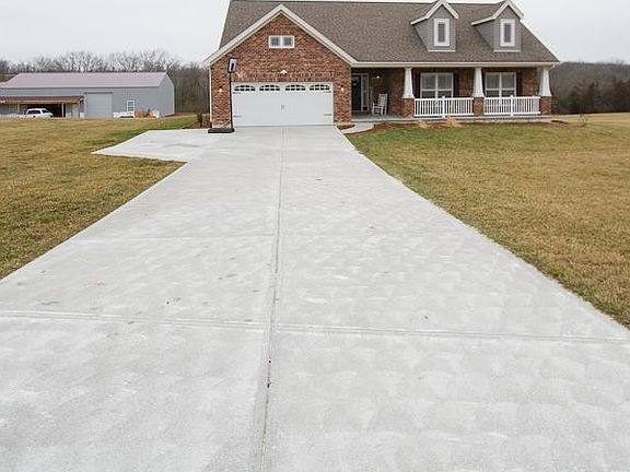 3rd image of 51 Pheasant Pointe Dr