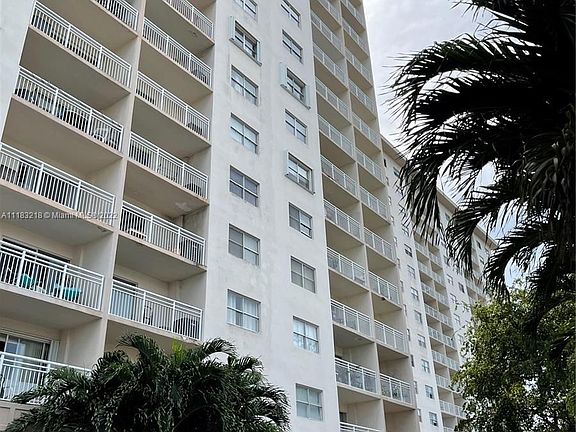 5th image of 400 Kings Point Dr APT 1112