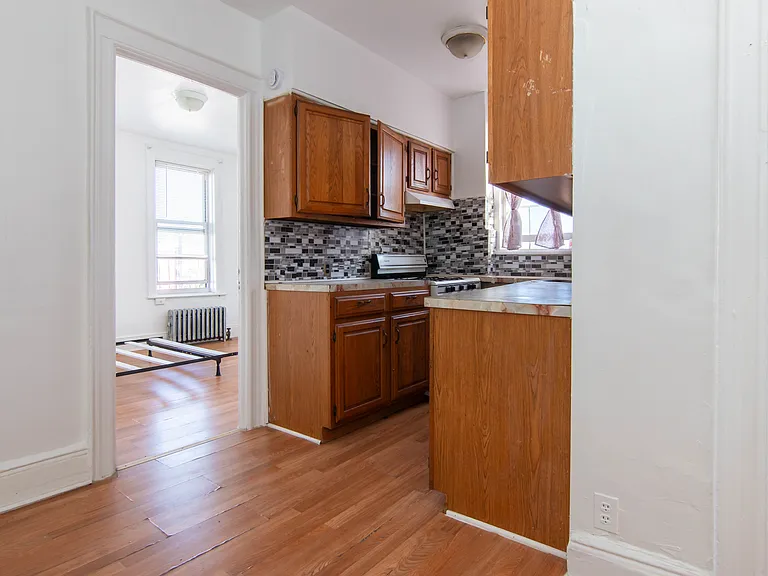 8669 16th Ave #3R — Photo 3