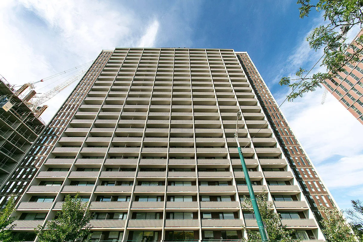 Building Photo - 666 Spadina Ave