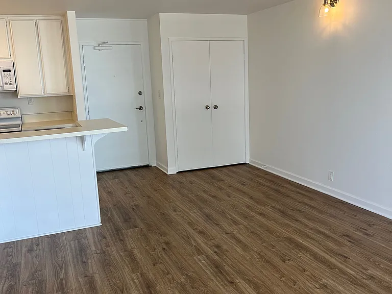 1750 E Ocean Blvd #1103 — Photo 6