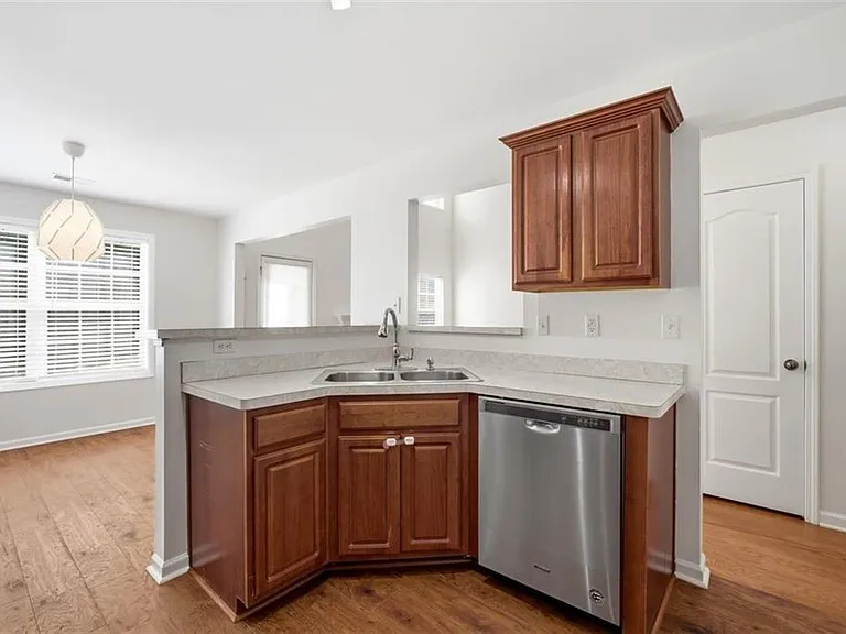 6425 White Walnut Way — Photo 13