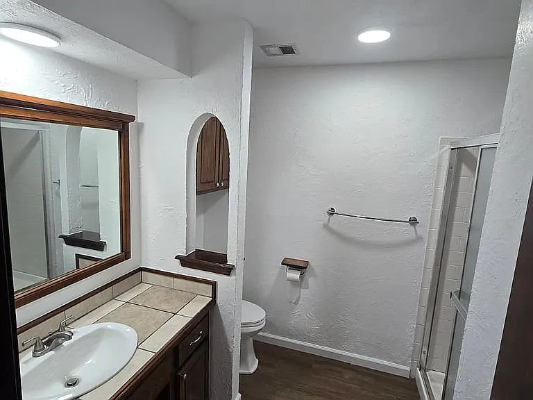 8912 N Markwell Ave — Photo 5
