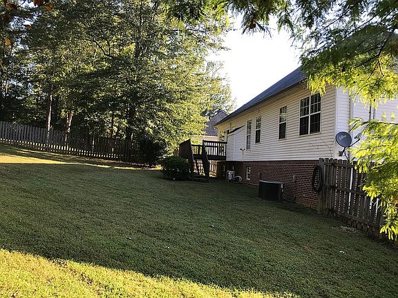 2nd image of 81 Woodbury Dr