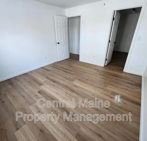 39 Northern Avenue Hts #2 — Photo 9
