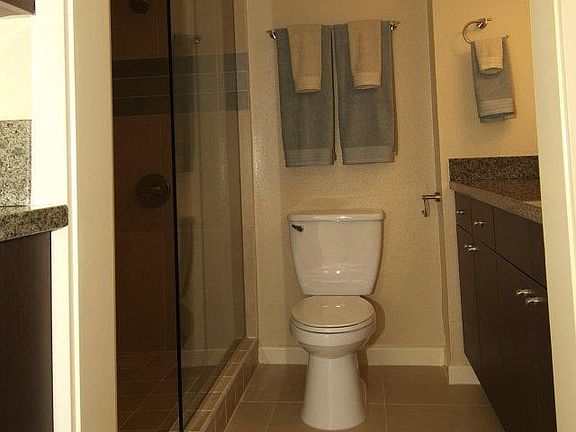4th image of 801 National City Blvd Ste 101