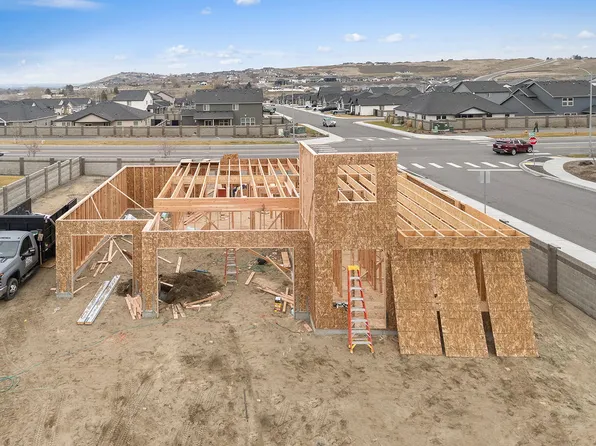 612 Constance Ave, West Richland, WA 99353