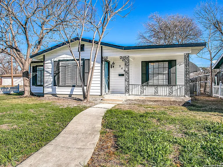349 Laurelwood Dr — Photo 1