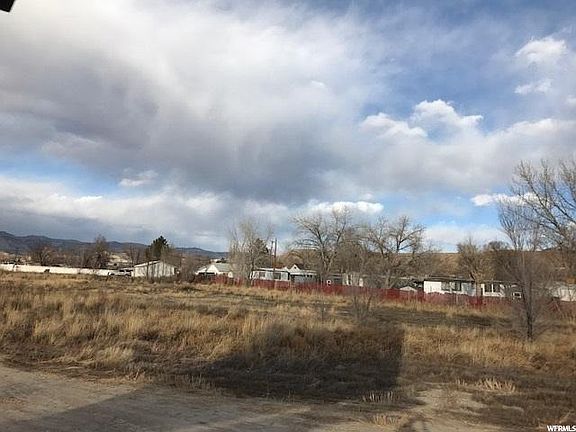 3rd image of 489 S Highway 55