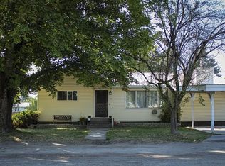 196 6th St, Priest River, ID 83856