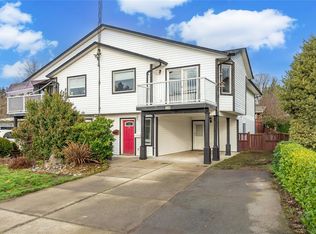 250 Centennial Dr #B, Courtenay, BC V9N 5R7