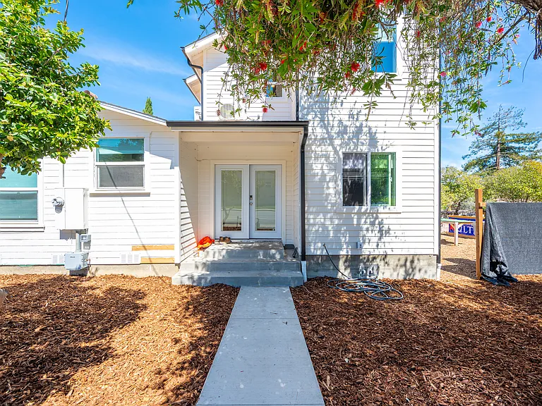 28 S Tassajara Dr — Photo 1